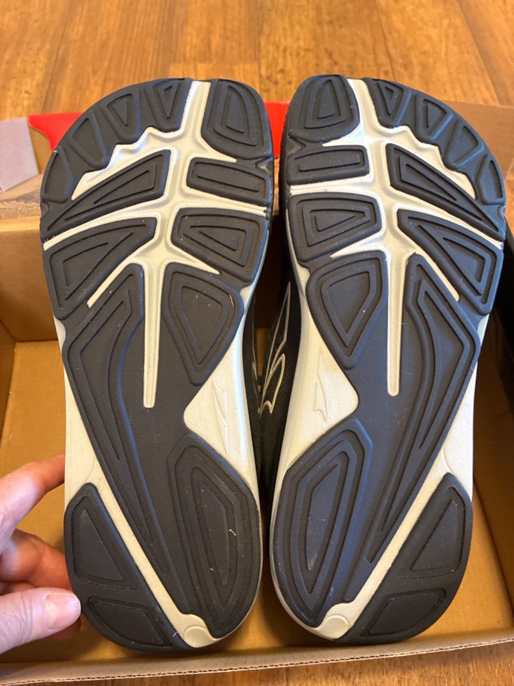 Altra Paradigm 5 Men's 8.5 - Picture 5 of 6